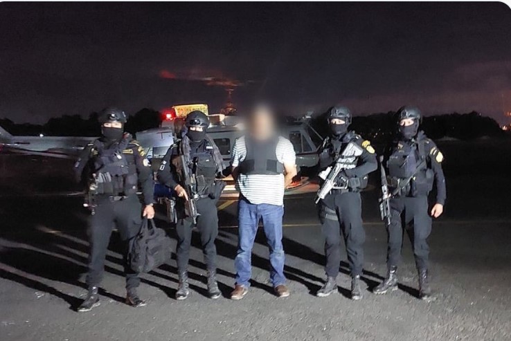 Agentes capturan a supuesto narcotraficante requerido por EE. UU. (Foto: PNC)