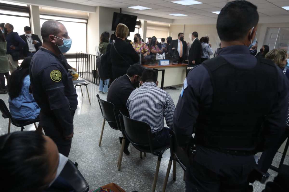 Caso Hogar Seguro: abogados se ausentan y se suspende por décima vez comienzo de juicio