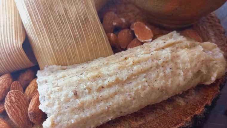 Los tamalitos de maíz y leche constituyen una exquisita receta del siglo XIX, reproducida por el chef Elliott Castellanos. (Foto Prensa Libre, cortesía de Elliott Castellanos)