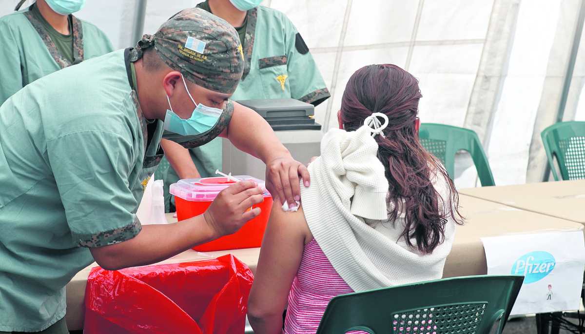 ¿Qué pasa en Guatemala con las vacunas bivalentes contra el covid-19?