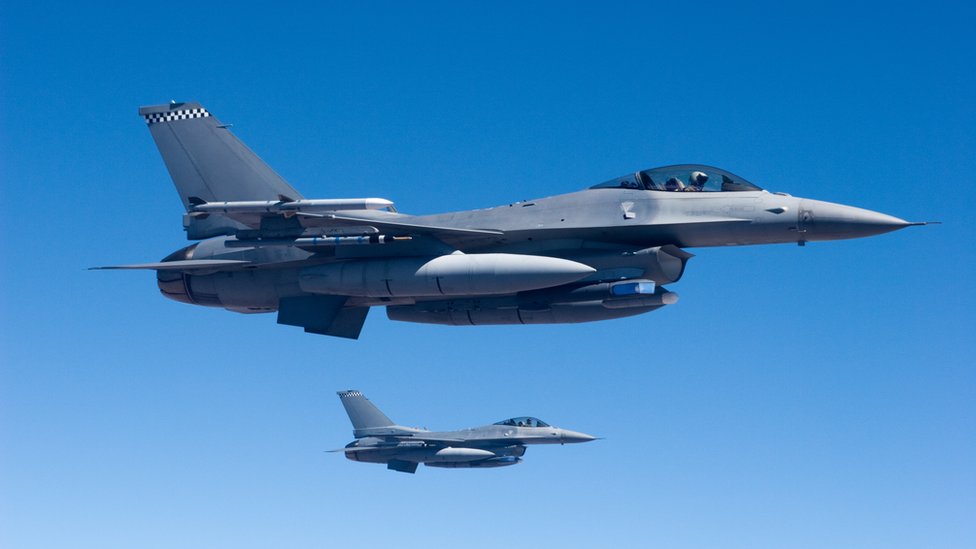 Por qué EE.UU. y otros países se niegan a enviar aviones F-16 a Ucrania (y por qué se dice que son una línea roja)