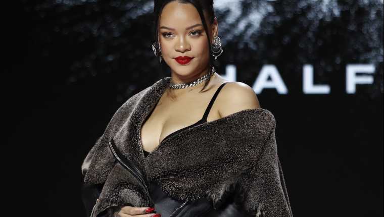 Rihanna es parte del show del medio tiempo del Super Bowl 2023.  (Foto Prensa Libre: EFE)