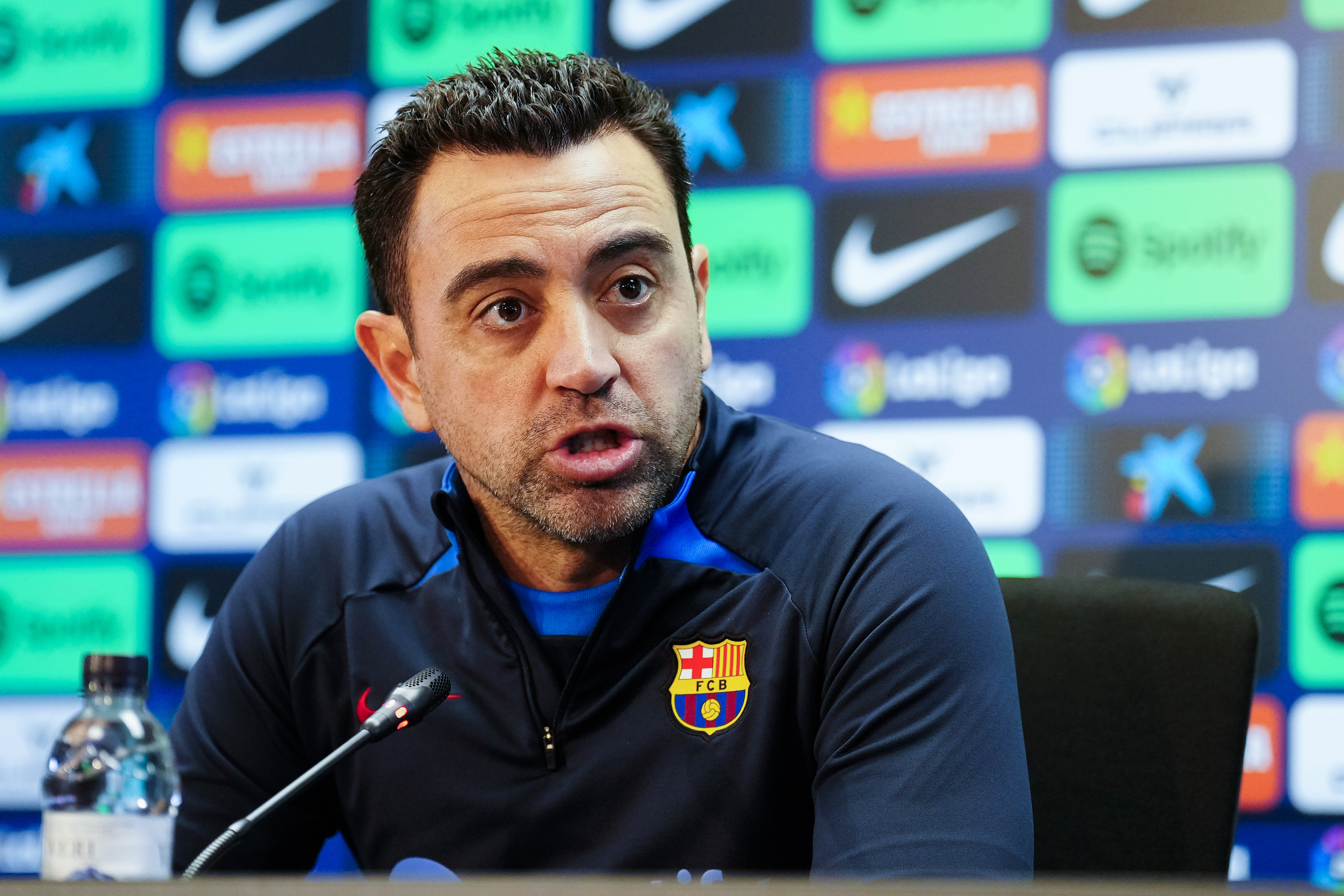 Xavi en conferencia de prensa del FC Barcelona. Foto Prensa Libre (EFE)