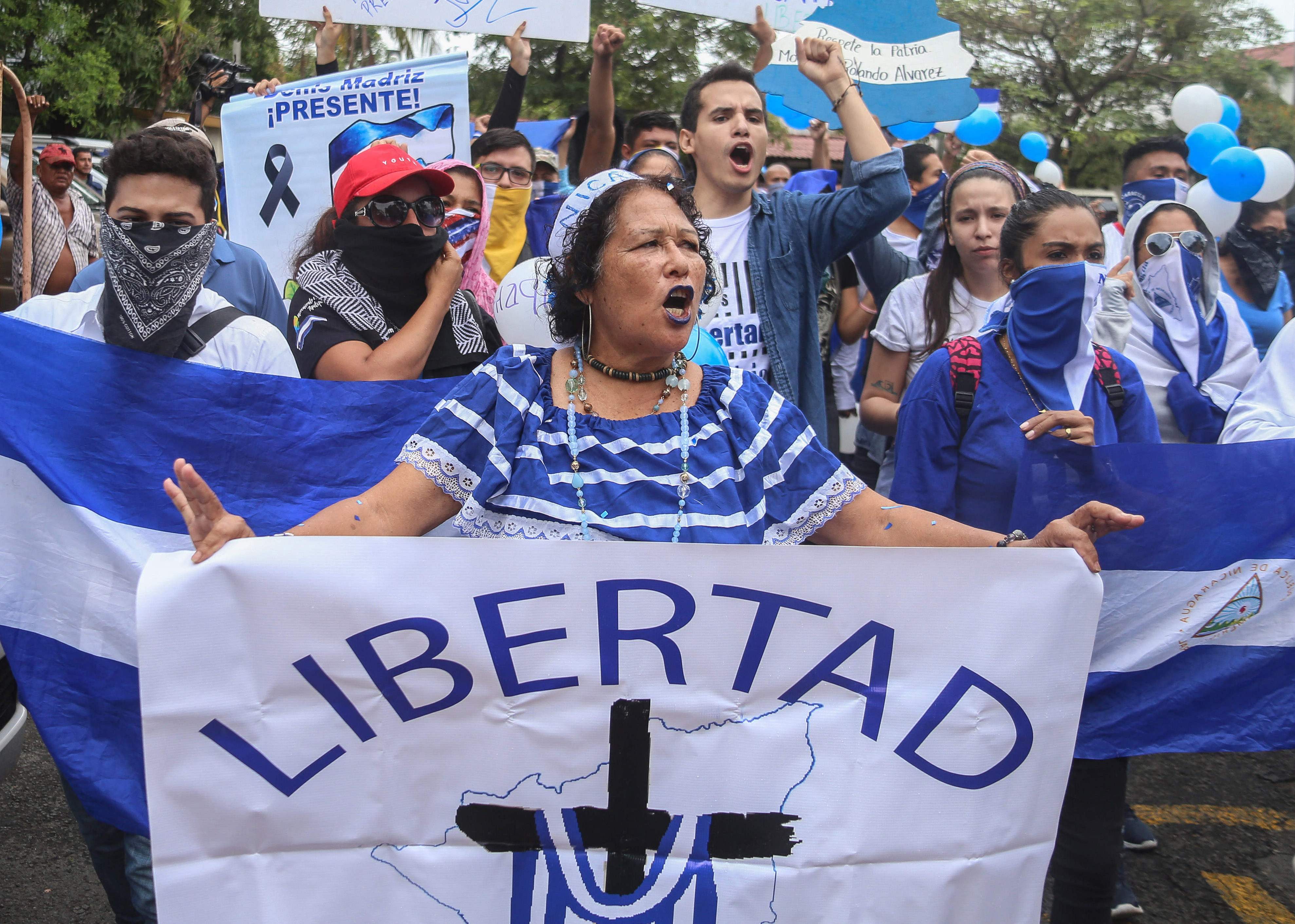 Foto de archivo de las protestas contra el gobierno de Daniel Ortega en Nicaragua, que este 9 de febrero de 2023 decidió liberar y deportar a 220 opositores. (Foto Prensa Libre: AFP)