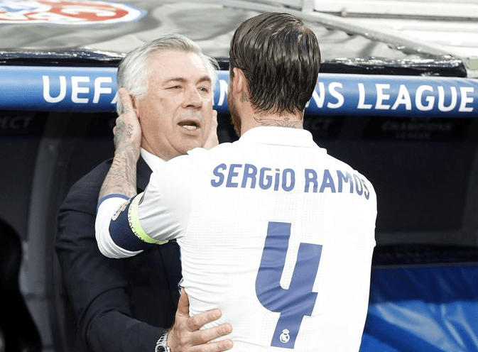 Carlo Ancelotti compartió muchos años con Sergio Ramos con quien ganó varios títulos. (Foto Prensa Libre: Archivo)