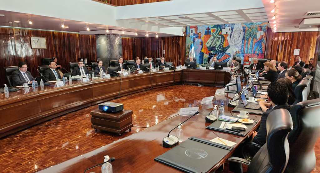 Evaluación del Capítulo IV FMI Guatemala