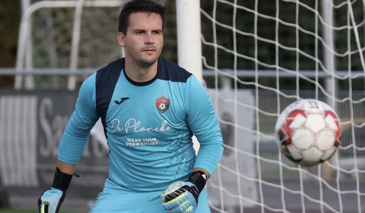 Arne Espeel, guardameta belga que falleció en el terreno de juego. (Foto Prensa Libre: Winkel Sport B)