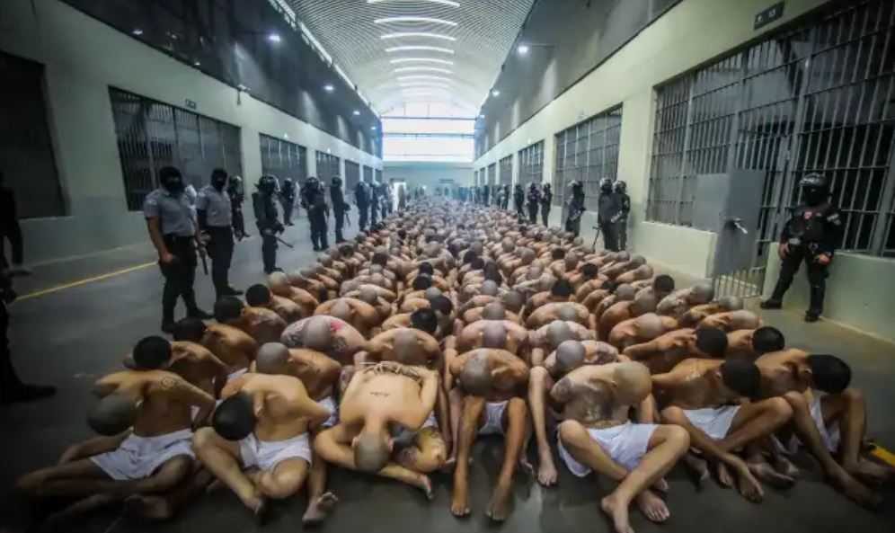 Pandilleros en El Salvador