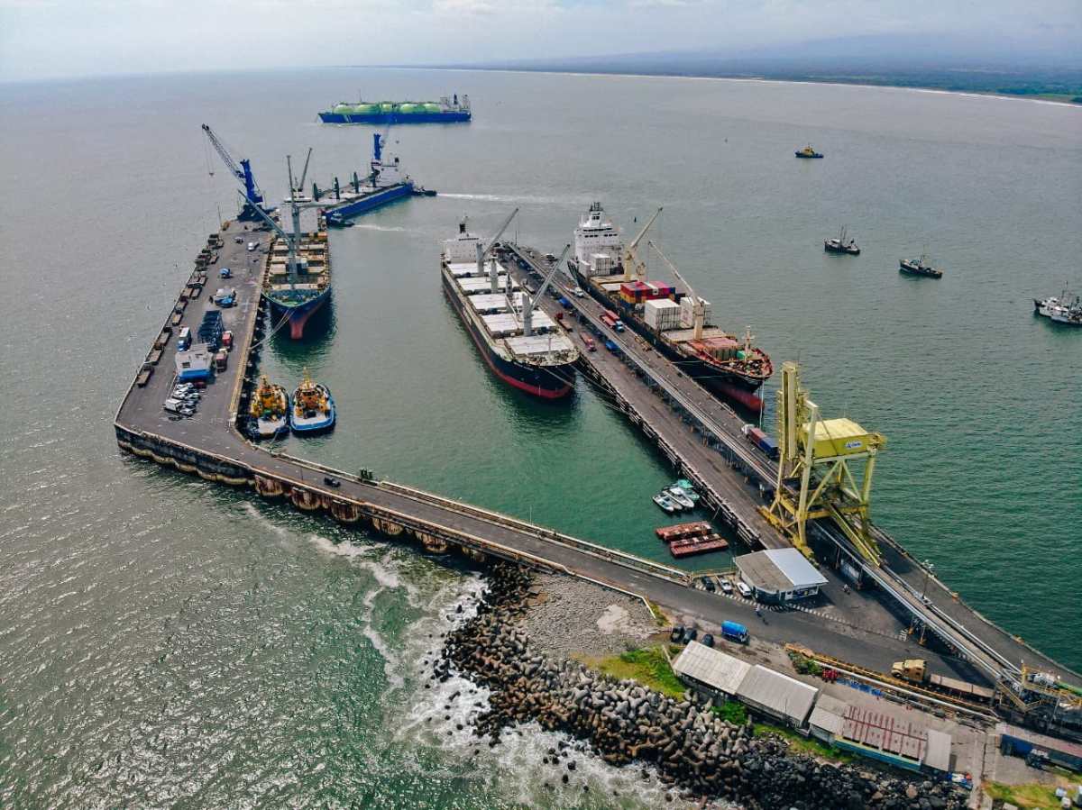 El Salvador y Costa Rica pondrían a funcionar proyecto del ferri de carga en junio próximo