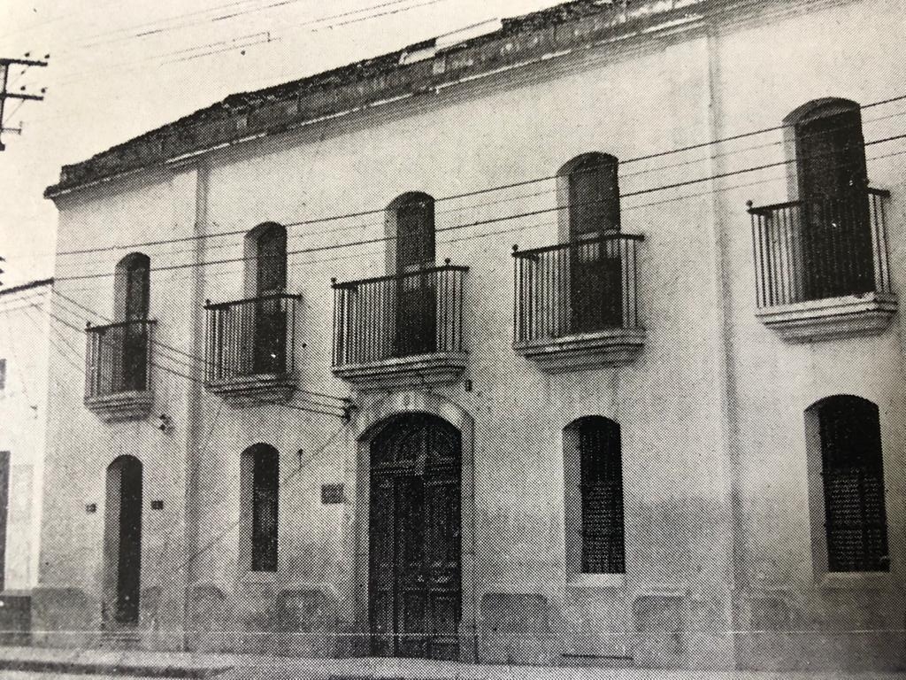 Colegios fundados hace más de 90 años en Guatemala