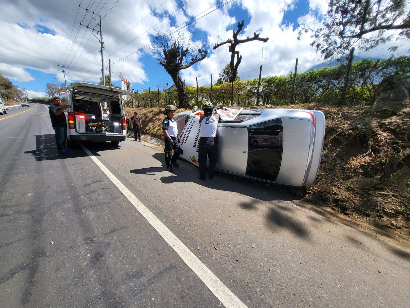 Dos personas murieron en un ataque armado en la Ruta Nacional 14. (Foto Prensa Libre: Emy Sánchez)