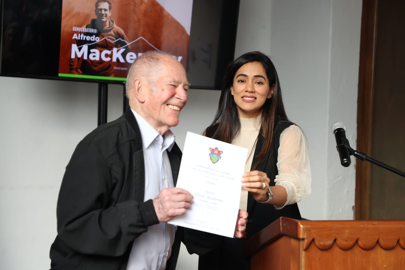 Municipalidad de Guatemala reconoce la vida y el trabajo del Doctor Alfredo MacKenney