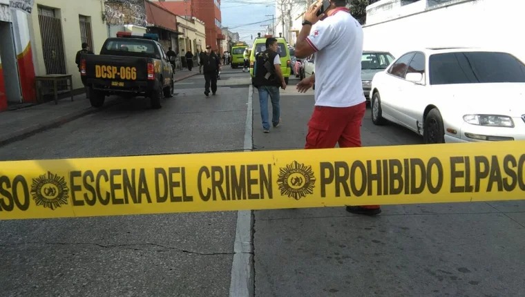 Un ataque armado frente a Unaerc dejó el saldo de cuatro fallecidos. Siete años más tarde, los supuestos responsables fueron enviados a juicio. (Foto Prensa Libre: Érick Ávila)