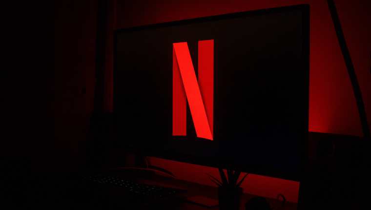  Netflix ofrecerá películas nuevas, así como producciones de años pasados este mes. (Foto Prensa Libre: DCL en Unsplash) 