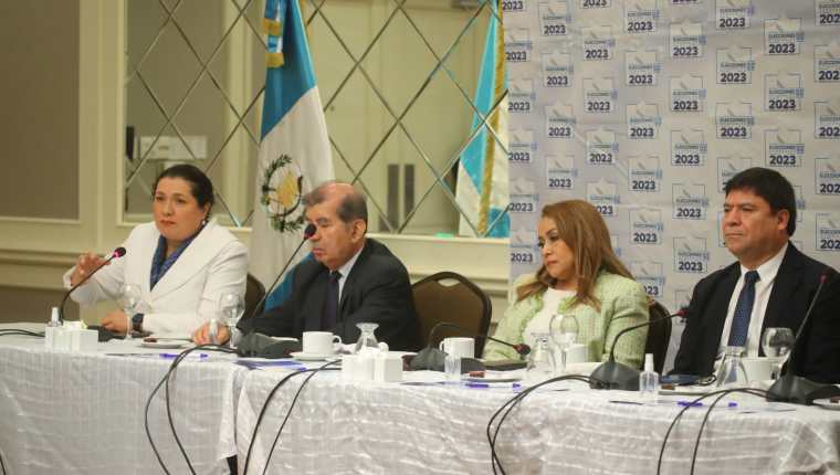 Recientemente, los magistrados del TSE informaron sobre el sistema informático para la transmisión de resultados preliminares. (Foto Prensa Libre: Carlos Hernández)