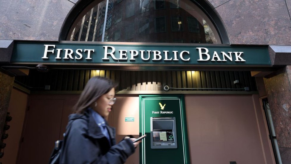 El First Republic Bank fue reforzado con fondos procedentes de otros bancos más grandes. (GETTY IMAGES)