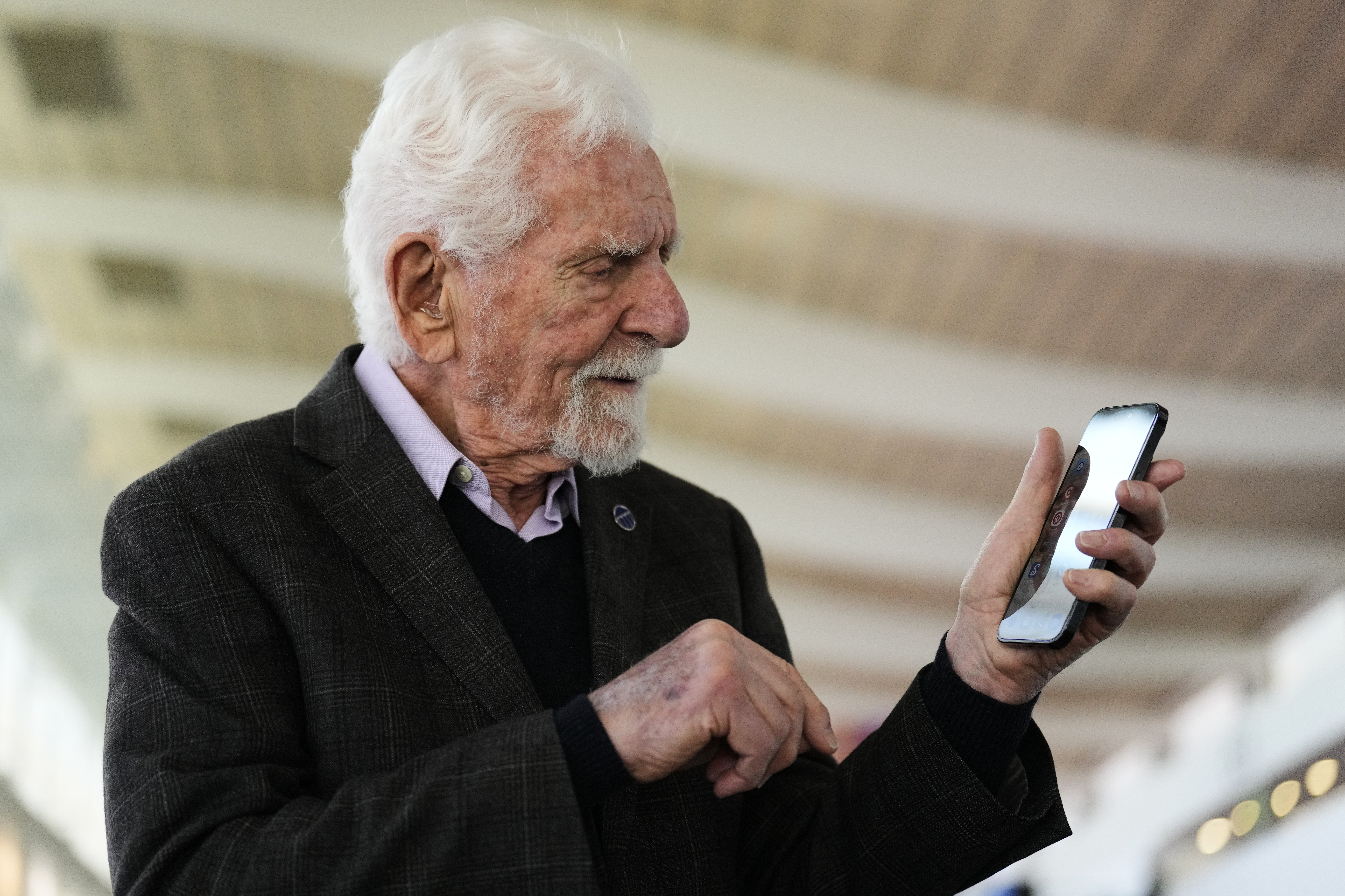 Martin Cooper: “El móvil es una extensión de la persona. Y es solo el inicio”