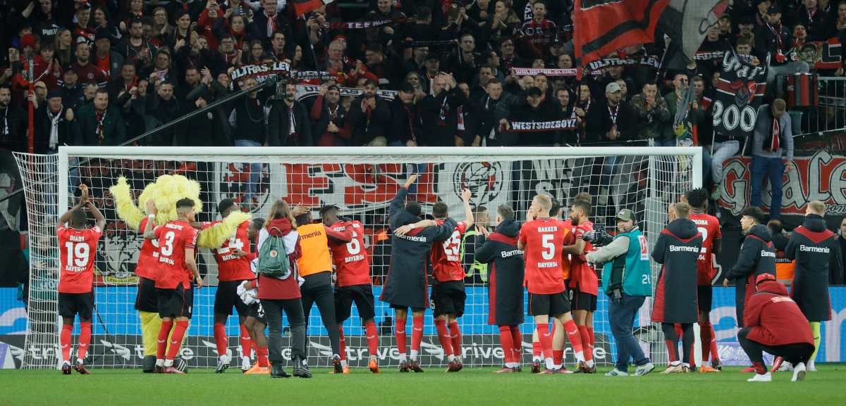 El Leverkusen sorprende al Bayern y el Dortmund es nuevo líder