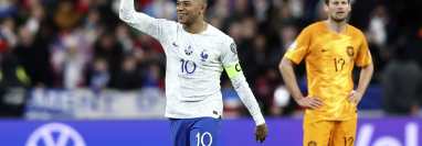 Mbappé es ahora el cuarto máximo goleador de Francia. Foto Prensa Libre (EFE)