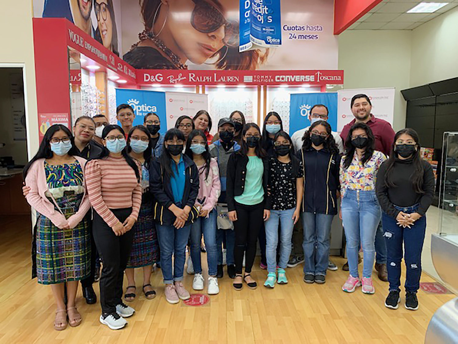 La visión y la salud es fundamental para mantener su excelente nivel académico y así alcanzar las metas que se han propuesto. Foto Prensa Libre: Cortesía