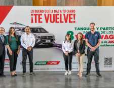 Ejecutivos de Puma Energy Guatemala y patrocinadores presentaron la millonaria promoción. Foto Prensa Libre: Sergio Muñoz