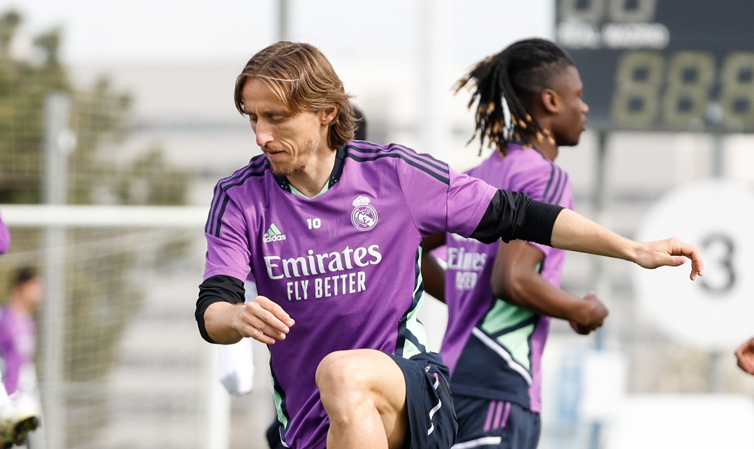 Luka Modric, durante el entrenamiento de hoy del Real Madrid. (Foto Prensa Libre: Real Madrid)