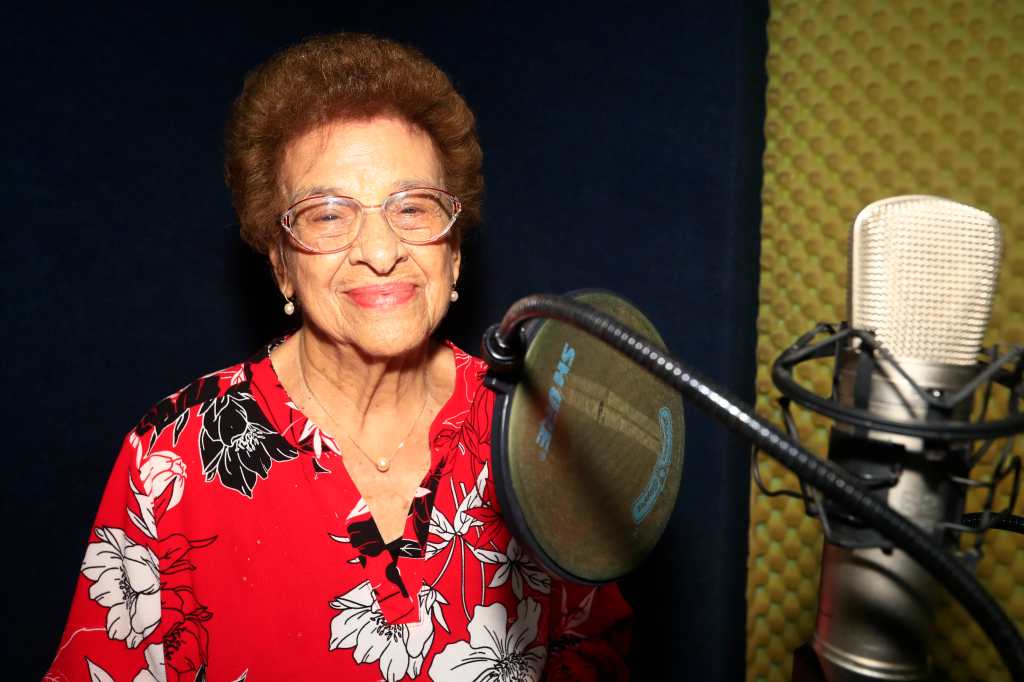 Gilda Castro maestra de locución guatemalteca