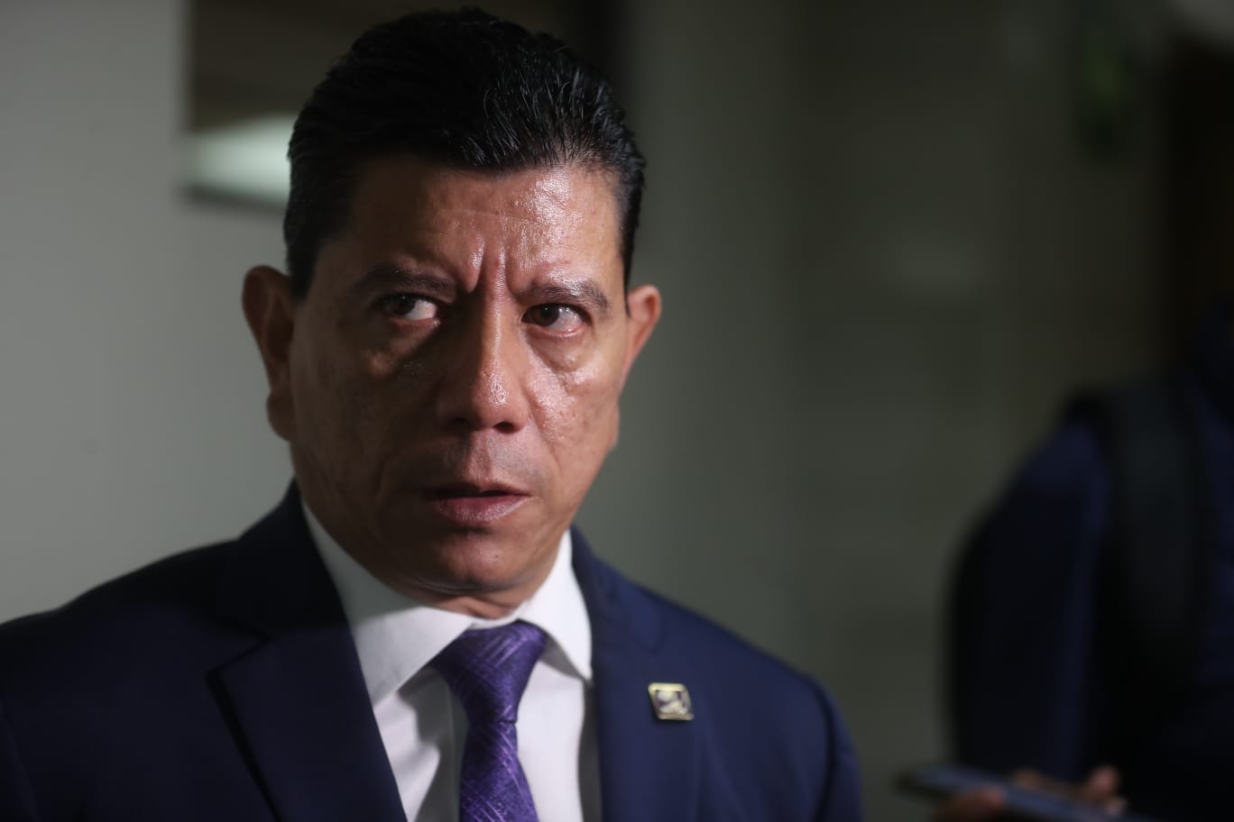 Juan Ramón Lau interpuso una acción contra magistrados del TSE por no haber resuelto una denuncia contra la inscripción de Neto Bran, alcalde de Mixco. (Foto Prensa Libre: J. D. González)