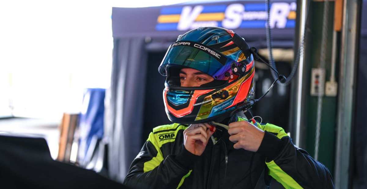 Video | Así se prepara el piloto Mateo Llarena con su nueva escudería para la temporada 2023