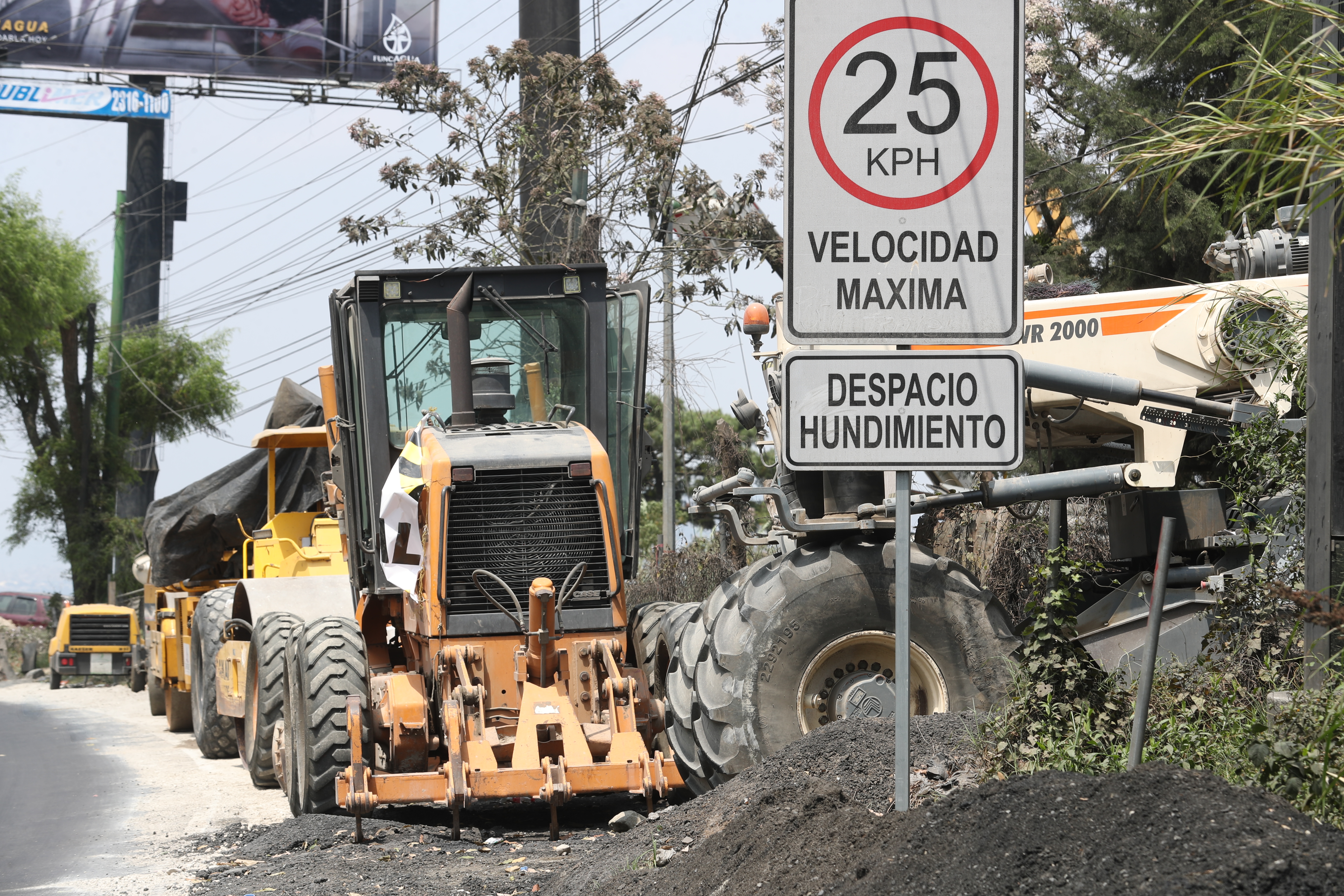 Provial regula tránsito tras cierre en carretera a El Salvador para instalación de vigas