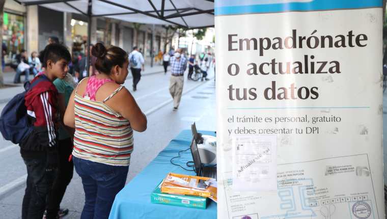 Bajo el lema de "empadrónate" el Tribunal Supremo Electoral, busca empadronar a la mayoría de guatemaltecos para poder participar en las Elecciones Generales 2023. (Foto Prensa Libre: Juan Diego González) 