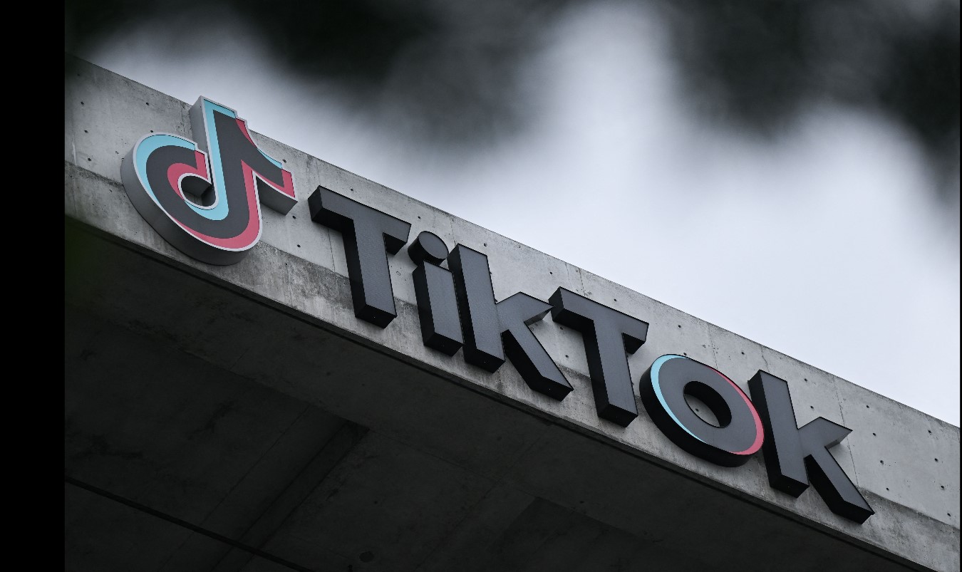 TikTok afronta señalamientos de espionaje. (Foto Prensa Libre: AFP)
