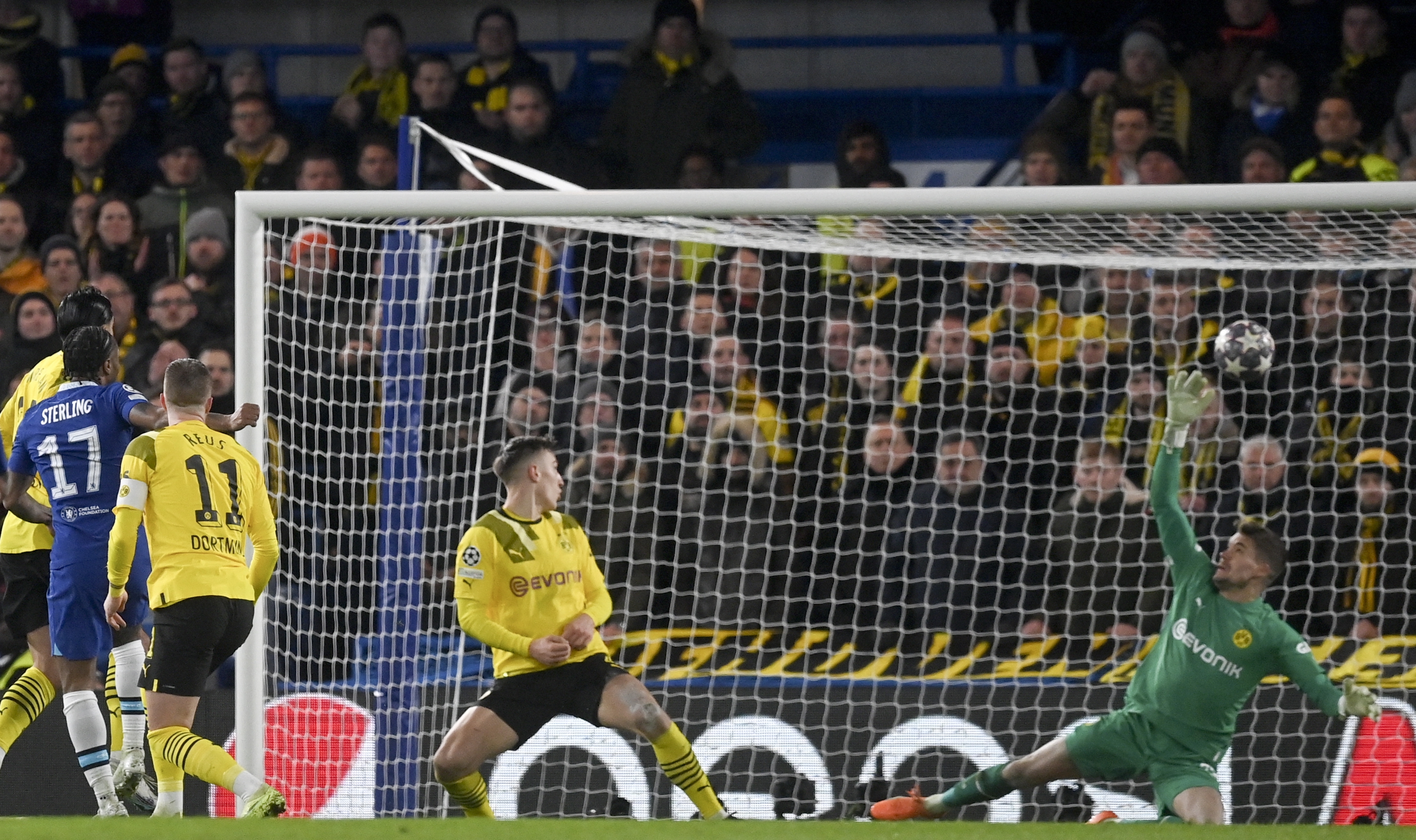 Champions League: El Chelsea renace y despide del torneo al Borussia Dortmund