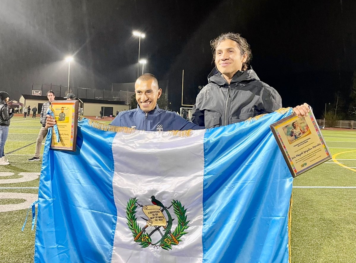 Luis Grijalva y Alberto González son dos de los mejores exponentes del atletismo guatemalteco. Foto Prensa Libre (Cortesía)