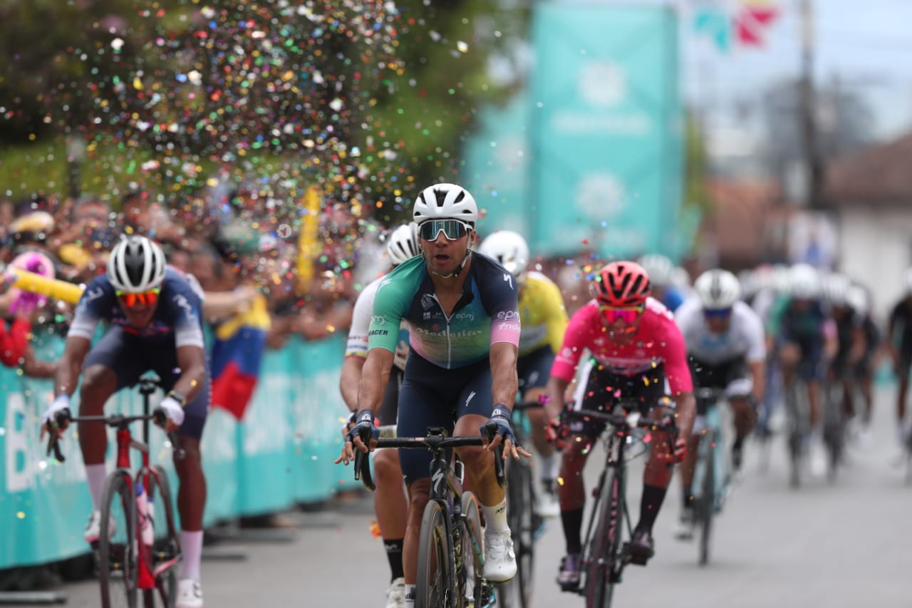 Robigzon Oyola finalizó primero en la segunda etapa de la Vuelta Bantrab 2023.  Foto Prensa Libre (Érick Ávila)