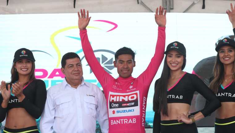 Sergio Chumil se mantiene como el mejor guatemalteco en la Vuelta Bantrab. Foto Prensa Libre (Érick Ávila) 
