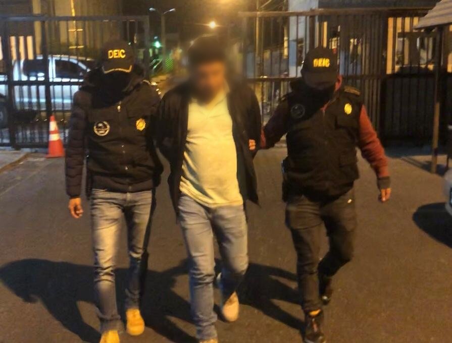 Las autoridades detuvieron al exdirector de la cárcel de Mazatenango, Suchitepéquez, sindicado de explotar sexualmente a mujeres recluidas. (Foto Prensa Libre: Ministerio Público)