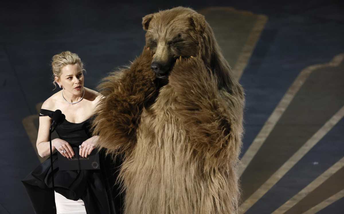 Premios Óscar 2023: bromas, un oso gigante, dedicatorias y otras anécdotas durante la gala de la Academia de Hollywood