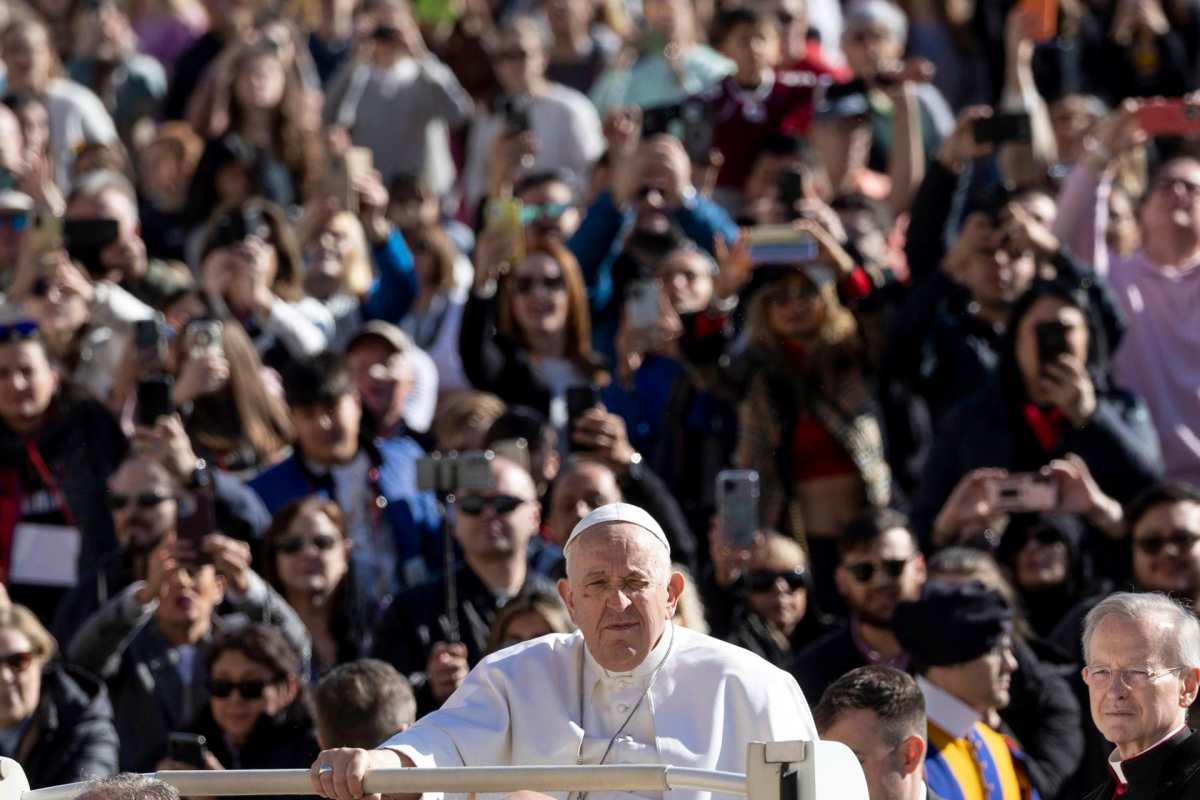 ¡Cuántas veces sucede creerse mejores que los otros! El papa Francisco amenaza con el “infierno” a los fieles “presuntuosos” que juzgan