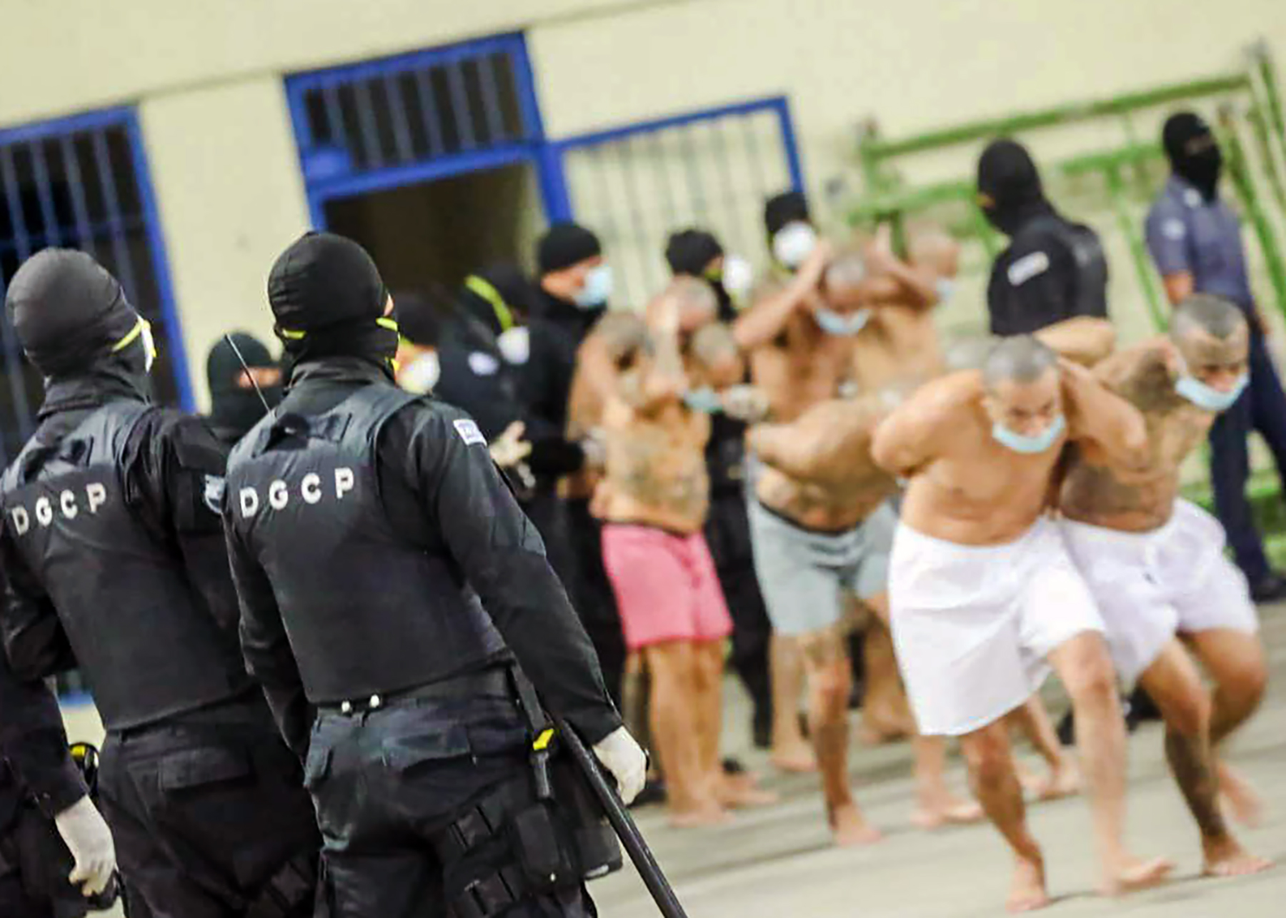 Los Estados Unidos presentaron en un informe sobre Derechos Humanos los efectos que considera que hay por el régimen de Bukele contra las pandillas. (Foto Prensa Libre: EFE/Presidencia El Salvador)