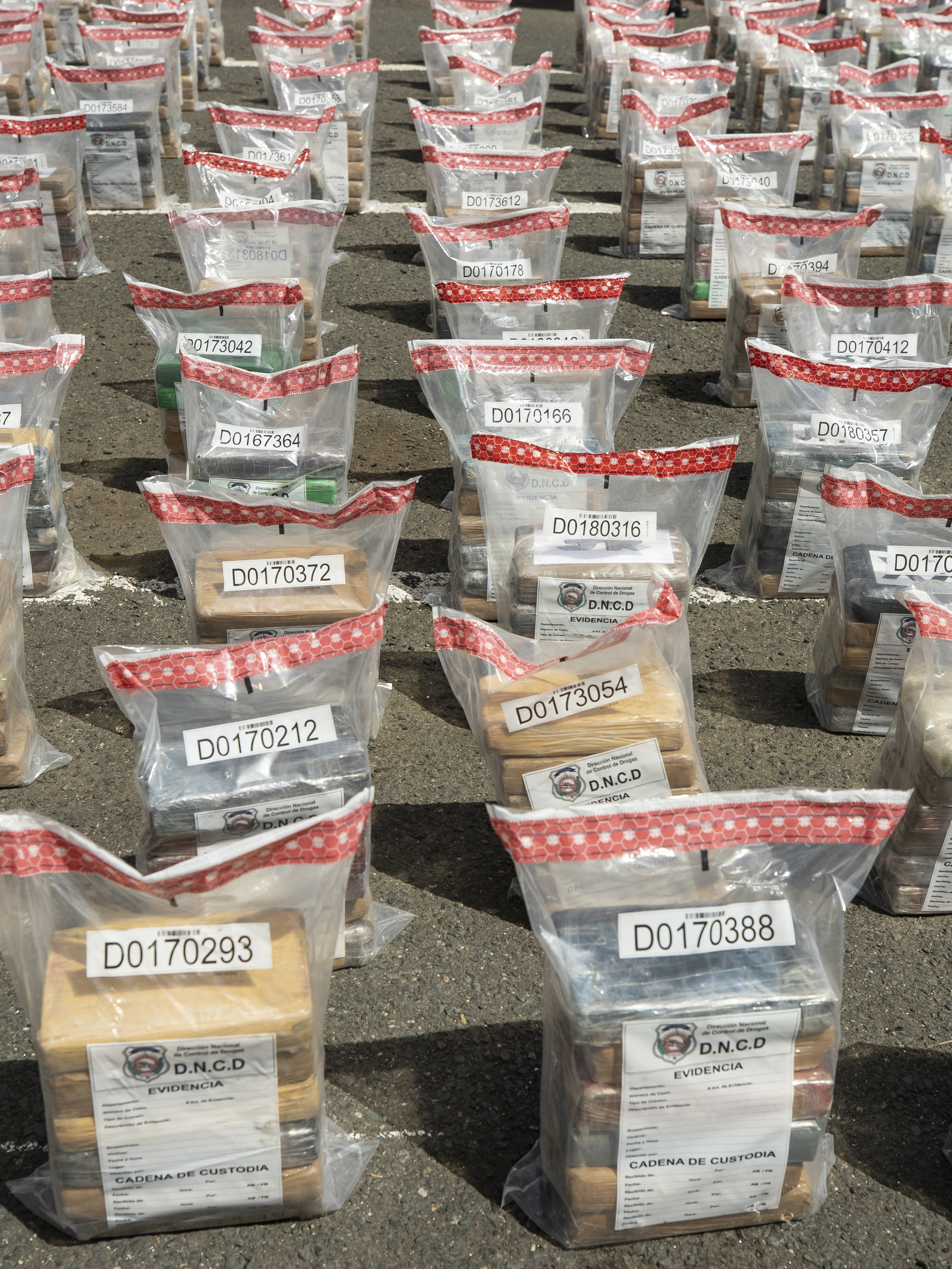 Se presume que la cocaína es uno de los principales productos a cargo del colombiano. Fotografía: Prensa Libre.