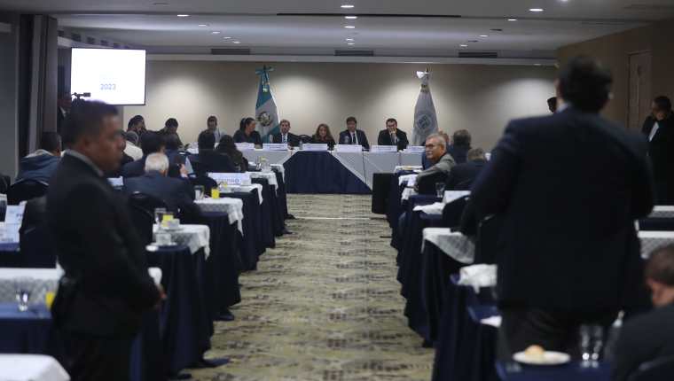 Los fiscales de VOS tuvieron un intercambio de palabras con los magistrados del TSE. Fotografía: Prensa Libre (Juan Diego González). 