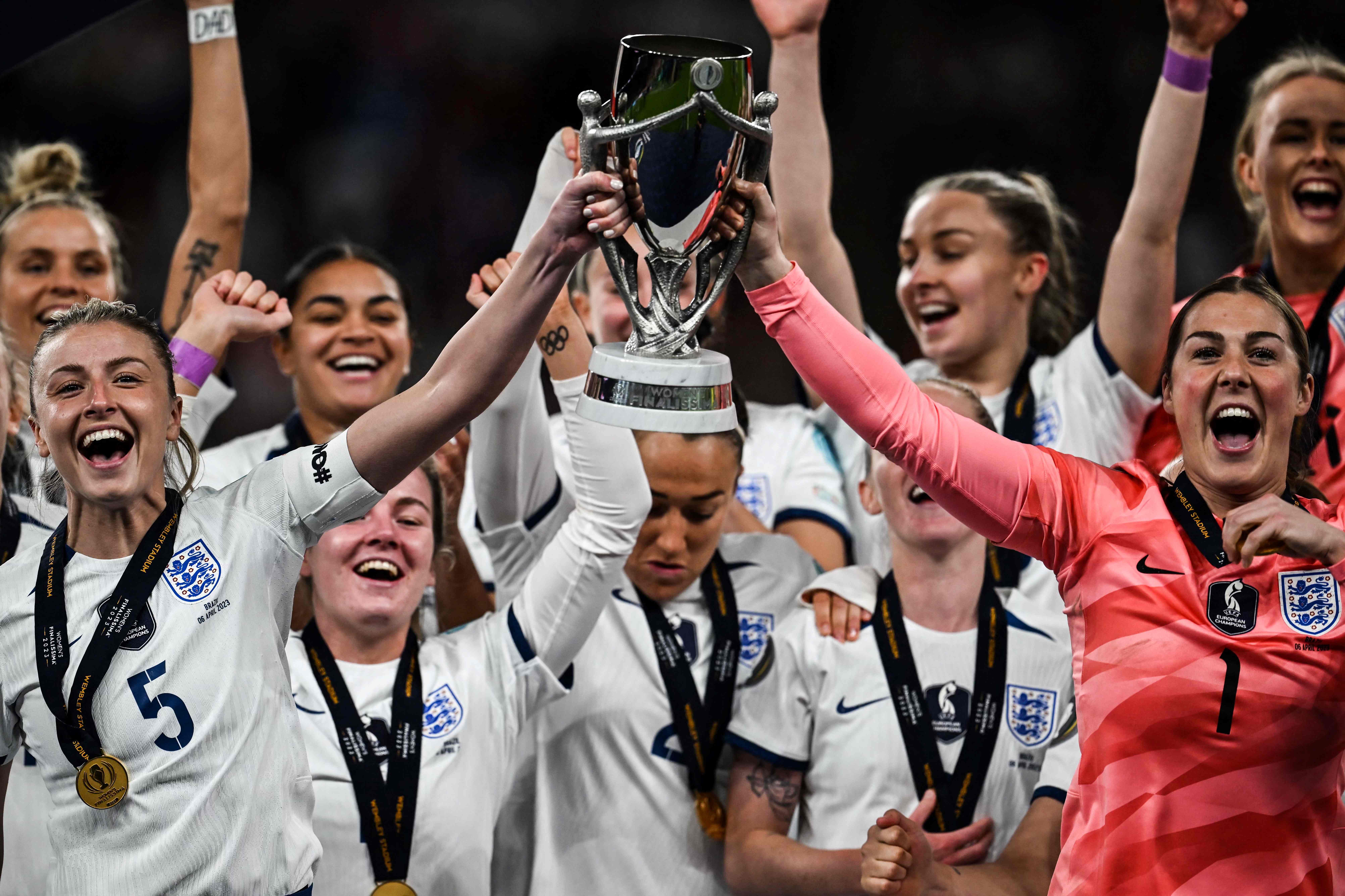 Inglaterra venció a Brasil en la final realizada en Wembley. (Foto Prensa Libre: EFE)