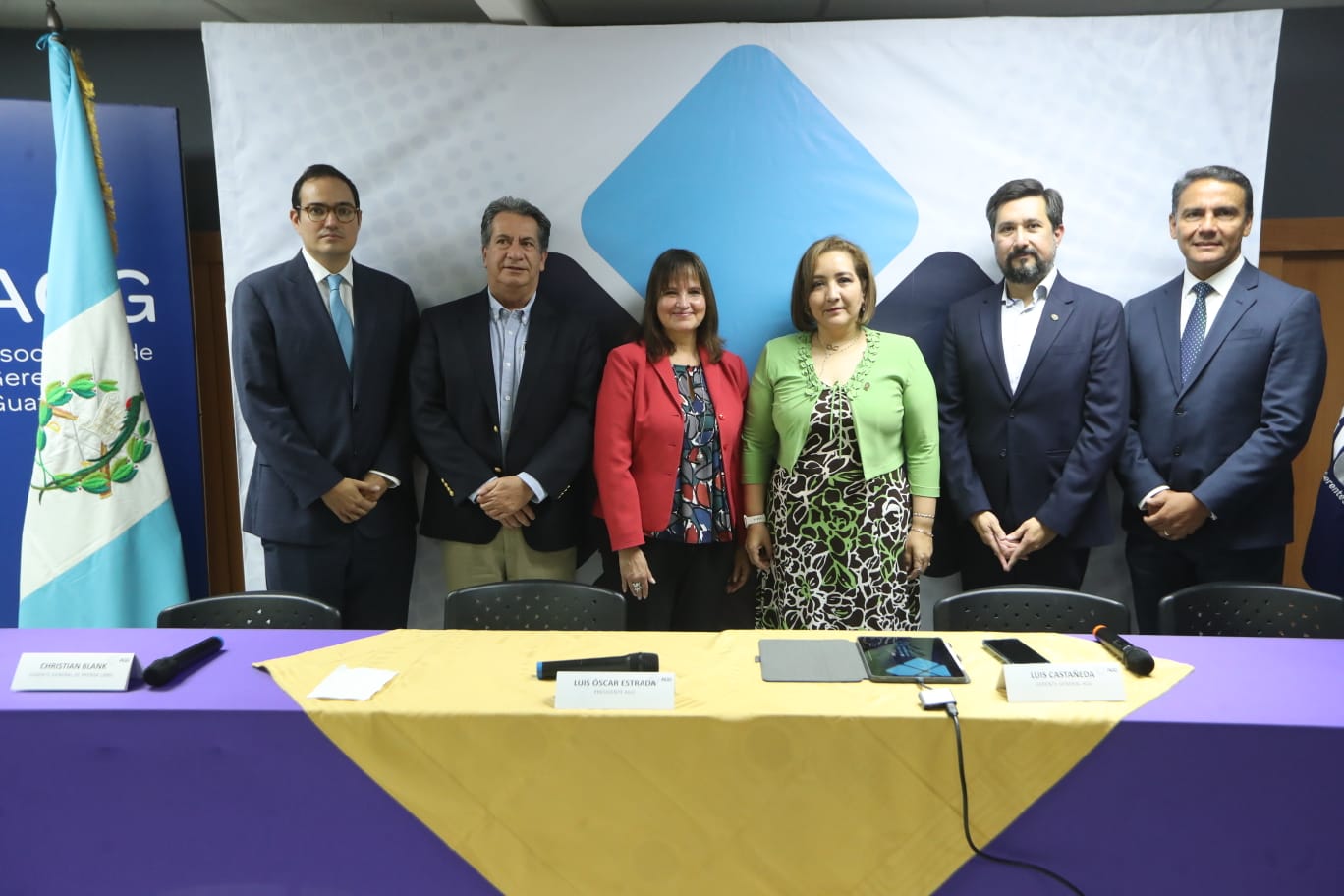 La Asociación de Gerentes de Guatemala, en alianza con Prensa Libre, Guatevisión y RCN, realizará 5 foros y dos debates presidenciales