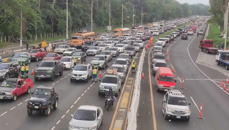¿Cómo salvar de su pronta destrucción a la autopista Palín-Escuintla? Especialistas proponen tres opciones