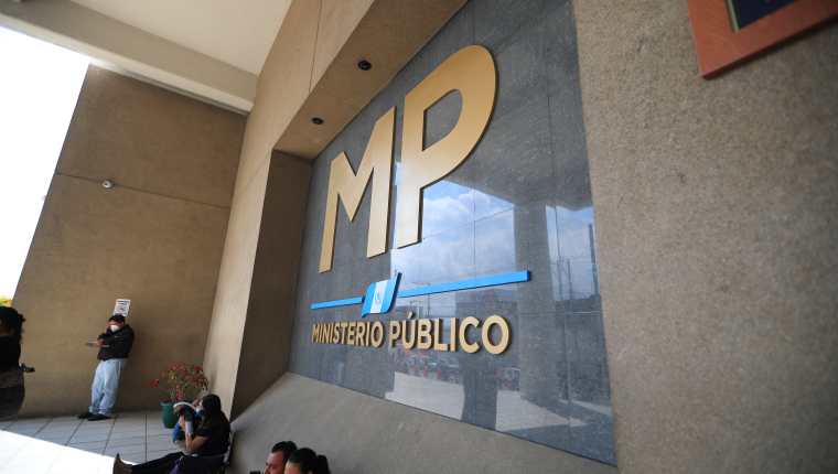 El Ministerio Público pidió la inmovilización de cuentas bancarias para investigar el caso Fedecocagua. (Foto Prensa Libre: Carlos H. Ovalle)
foto Carlos Hernndez
11/02/2021