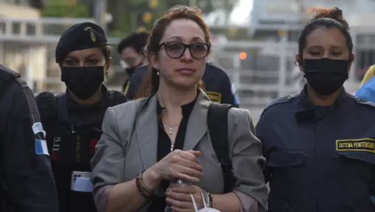 Virginia Laparra, exjefa de la Feci en Quetzaltenango, fue condenada a cuatro años de cárcel. (Foto Prensa Libre: EFE)
