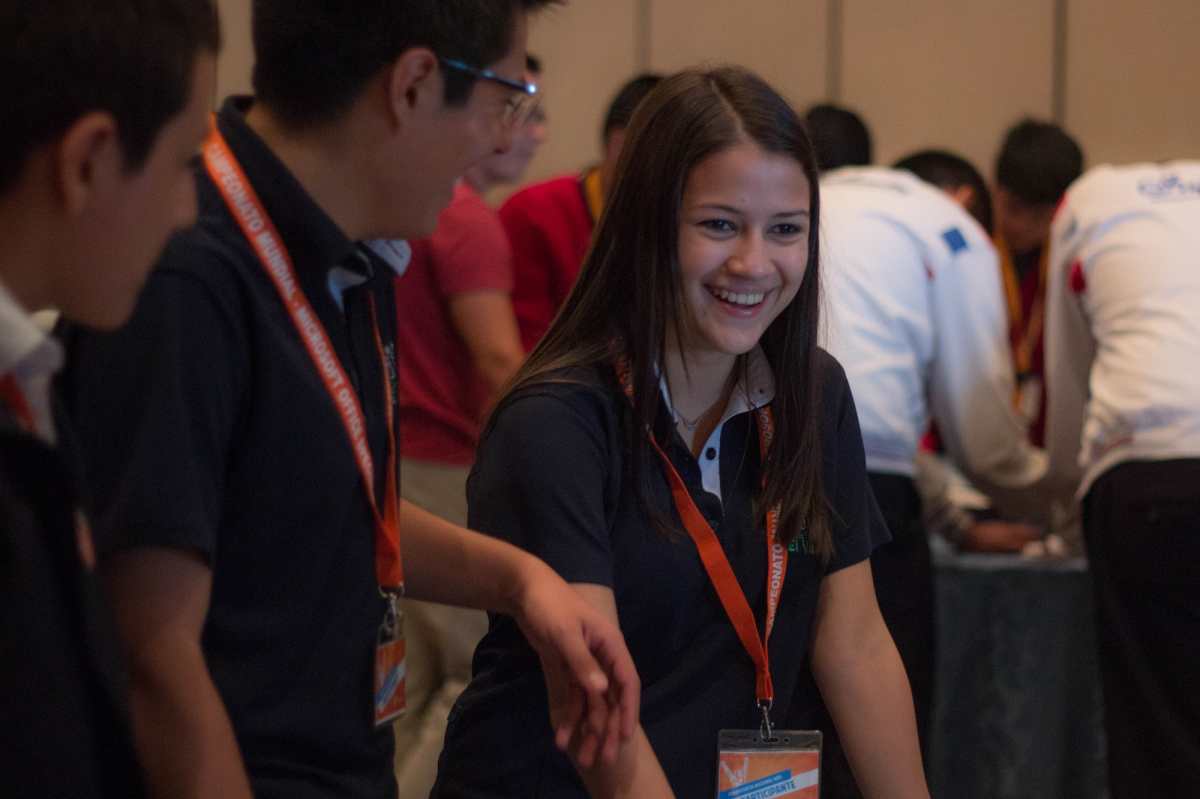 Jóvenes de instituciones educativas en Guatemala que tienen entre 13 y 22 años participan en la competencia mundial MOS.  (Foto Prensa Libre: cortesía ETC Iberomérica)