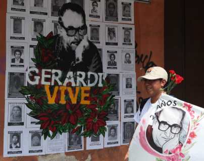 Juan José Gerardi: más de 300 guatemaltecos rindieron homenaje al obispo a 25 años de su asesinato