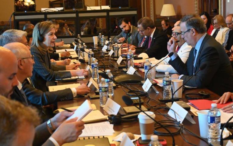 Gobiernos de México y EE.UU. acuerdan crear un grupo que luchará contra el tráfico de armas y drogas como el fentanilo